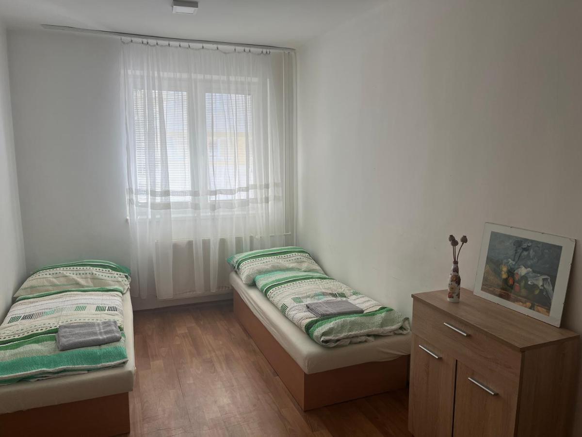 Danubius Szallo Komárno Exteriör bild