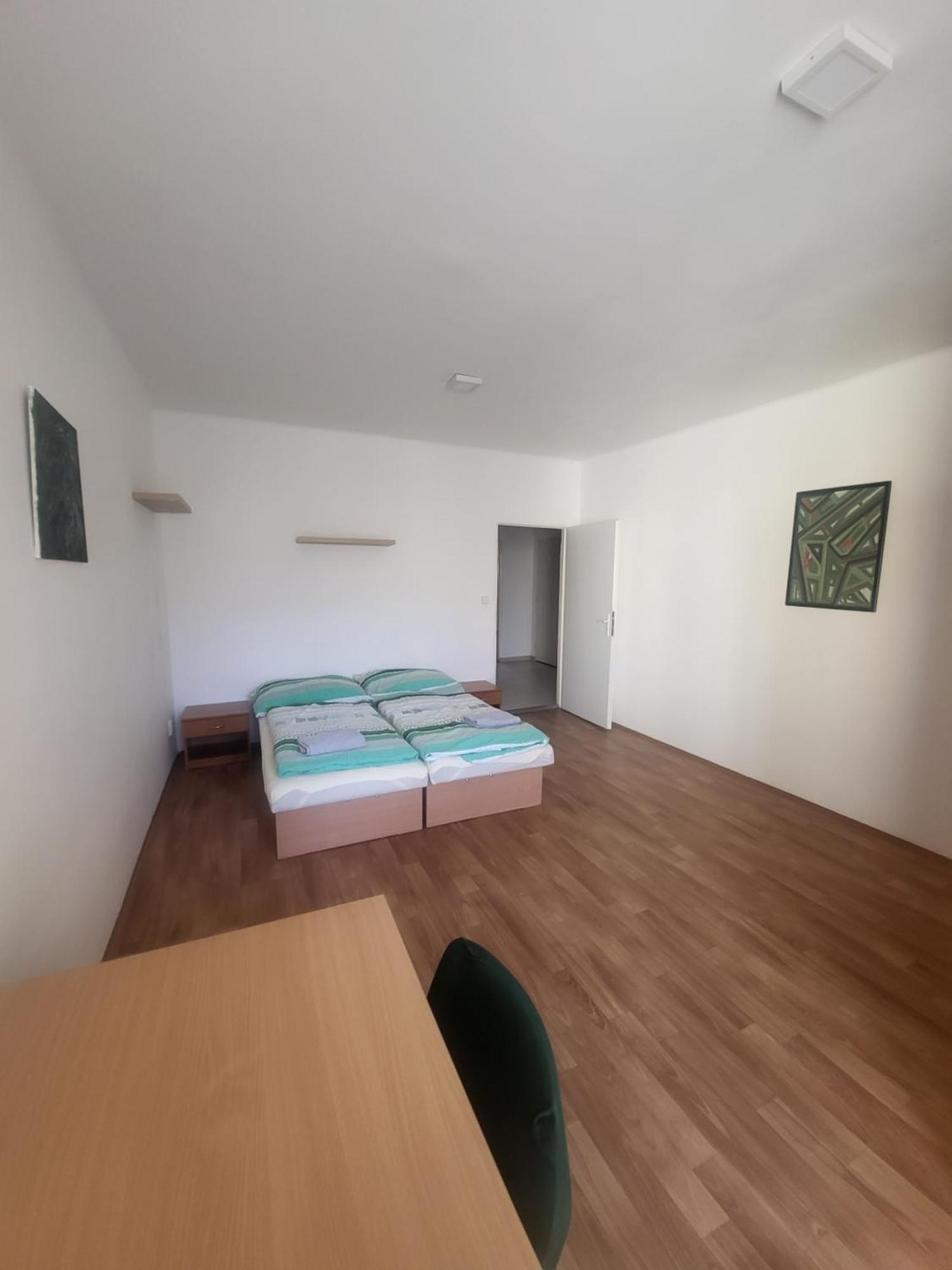 Danubius Szallo Komárno Exteriör bild